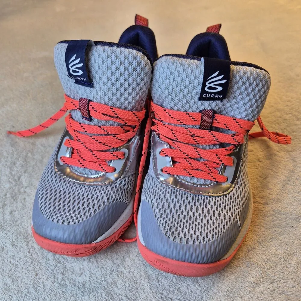 Under Armour NBA Basketball Sneakers Steph Curry 3Z6 Grey Red Kids Youth Size 4Y
